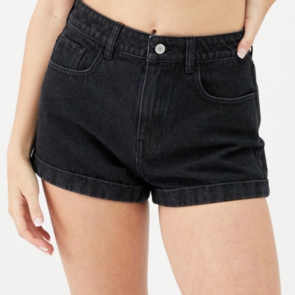 PACSUN BLACK DENIM MOM SHORTS